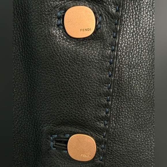 Fendi Women’s Black Leather Jacket – Italian Elegance & Timeless Design - Picture 6 of 9